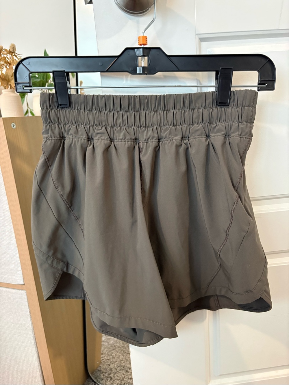 Lululemon Track That shorts 5”